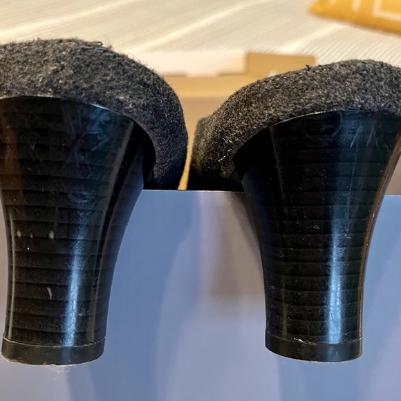 Gray Mules - Picture 6 of 7